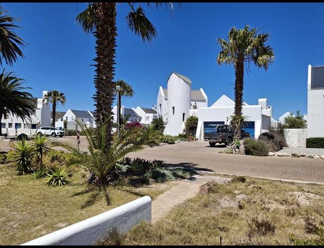 LAND FOR SALE IN LAMPIESBAAI
